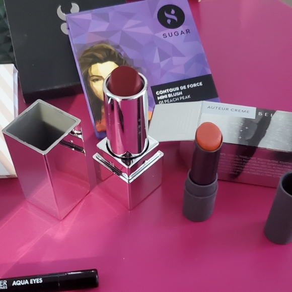 Beauty Bundle: Koda, Makeup Forever, Sugar, Beaute - Picture 2 of 5